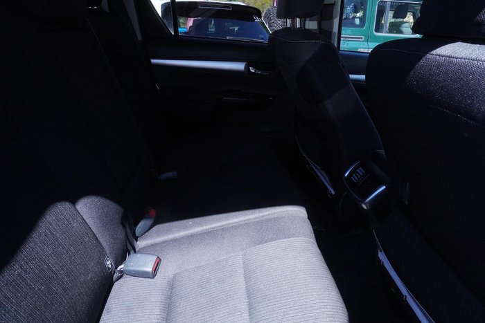 2022 Toyota Hilux SR5