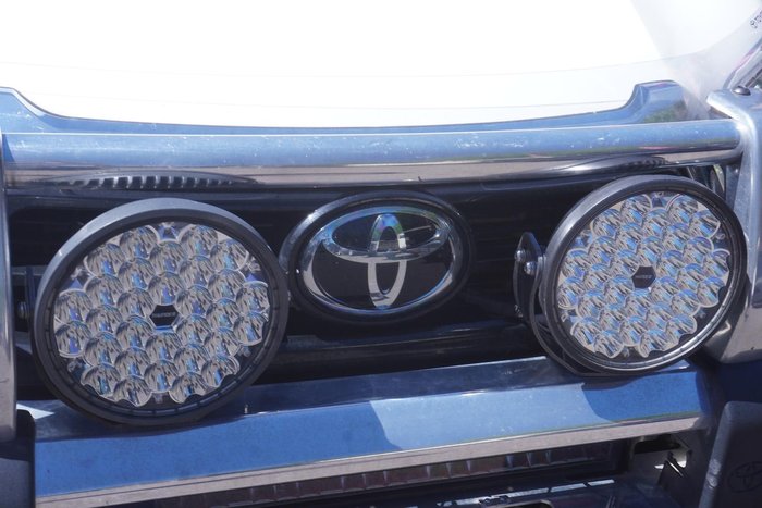 2022 Toyota Hilux SR5