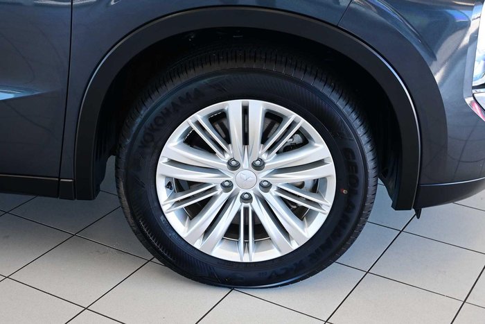 2025 Mitsubishi Outlander LS