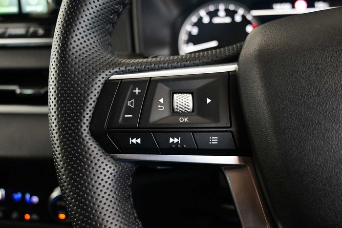 2025 Mitsubishi Outlander LS