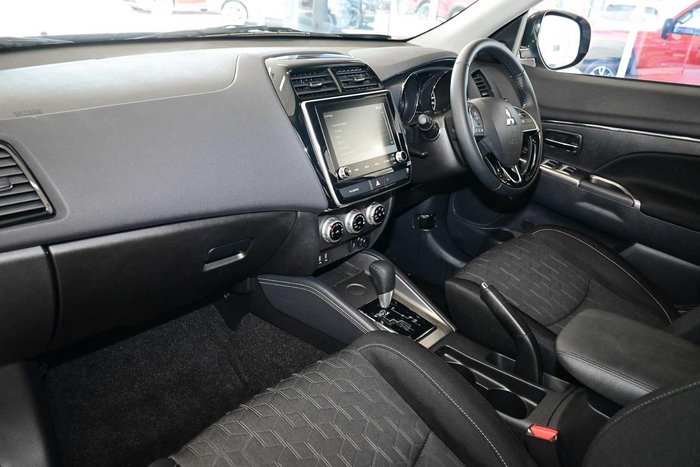 2025 Mitsubishi ASX LS