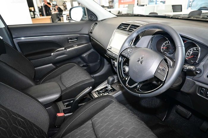 2025 Mitsubishi ASX LS