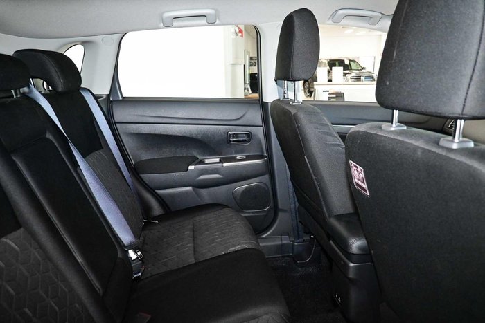 2025 Mitsubishi ASX LS