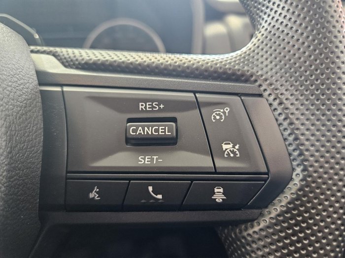 2025 Mitsubishi Triton GLX+