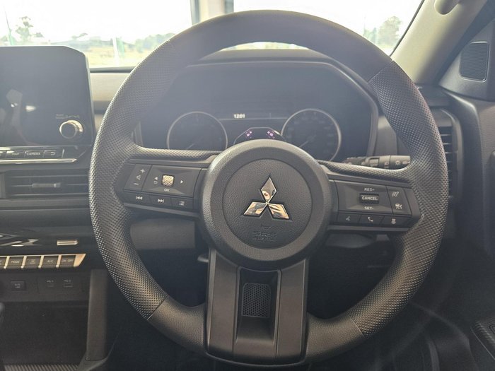2025 Mitsubishi Triton GLX+