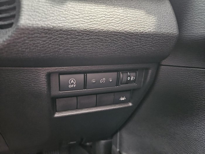 2025 Mitsubishi Triton GLX+