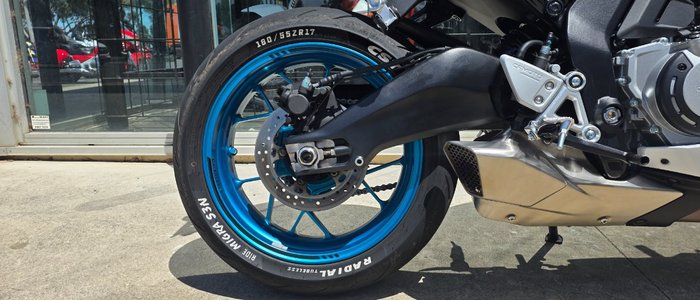 2025 CFMOTO 2025 CF MOTO 675CC 675SR-R ABS NEBULA WHITE