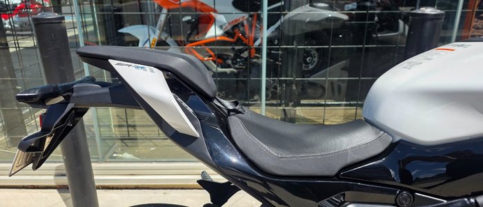 2025 CFMOTO 2025 CF MOTO 675CC 675SR-R ABS NEBULA WHITE