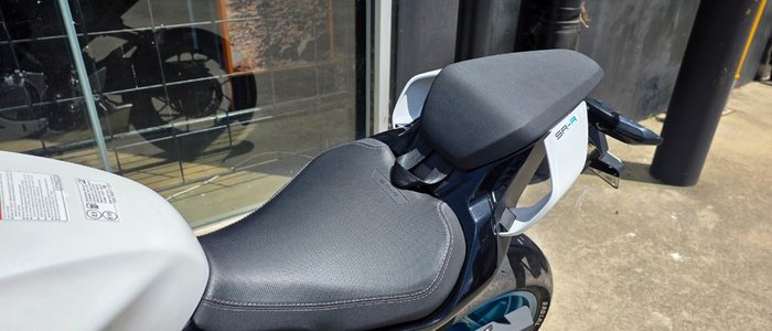 2025 CFMOTO 2025 CF MOTO 675CC 675SR-R ABS NEBULA WHITE