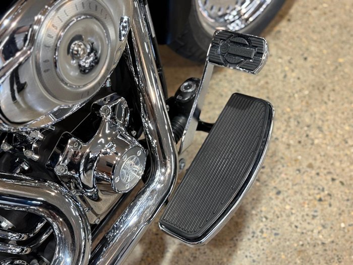 2009 Harley-davidson FLSTF FAT BOY Black