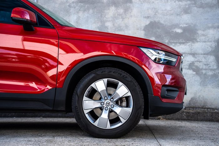 2019 Volvo XC40 T4 Momentum