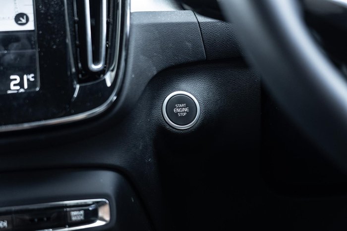 2019 Volvo XC40 T4 Momentum