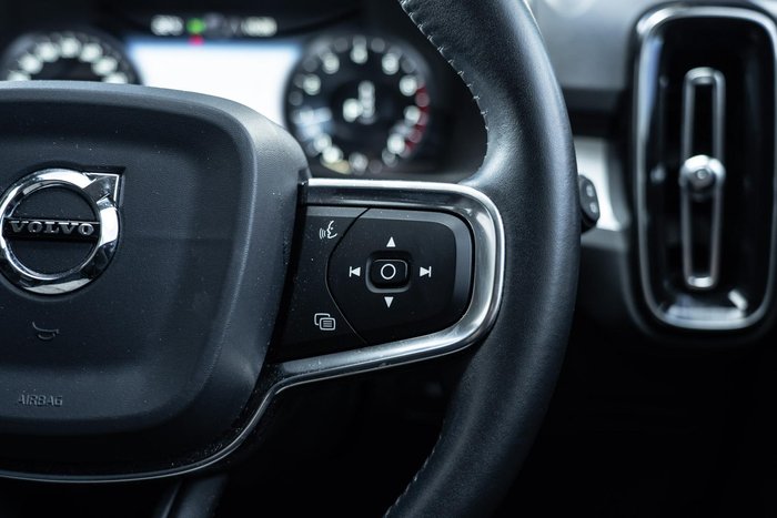 2019 Volvo XC40 T4 Momentum