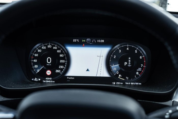 2019 Volvo XC40 T4 Momentum