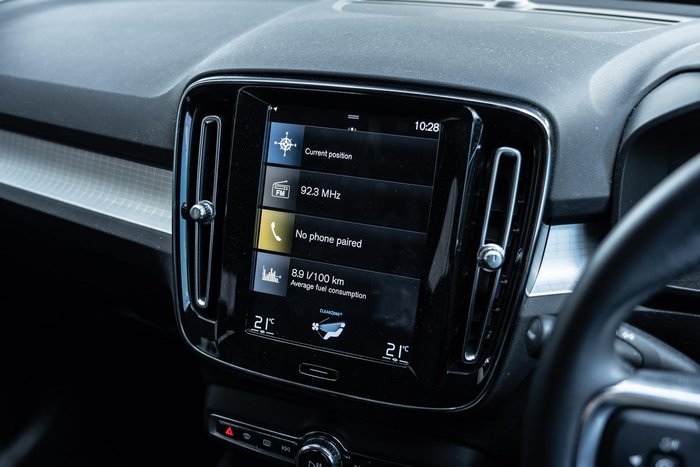 2019 Volvo XC40 T4 Momentum