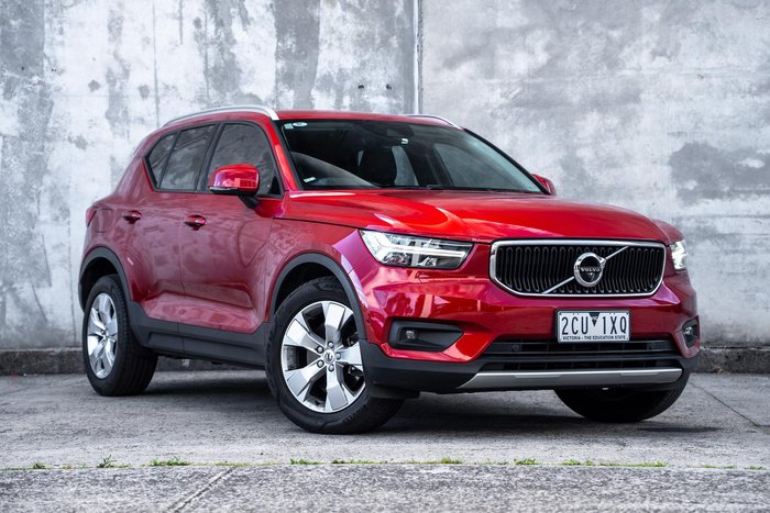 2019 Volvo XC40 T4 Momentum