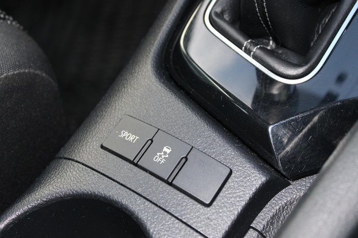 2017 Toyota Corolla Ascent ZRE182R Glacier White