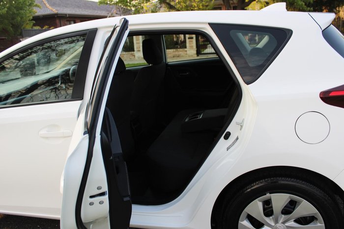 2017 Toyota Corolla Ascent ZRE182R Glacier White