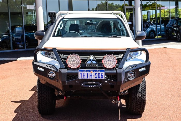 2021 Mitsubishi Triton GLX