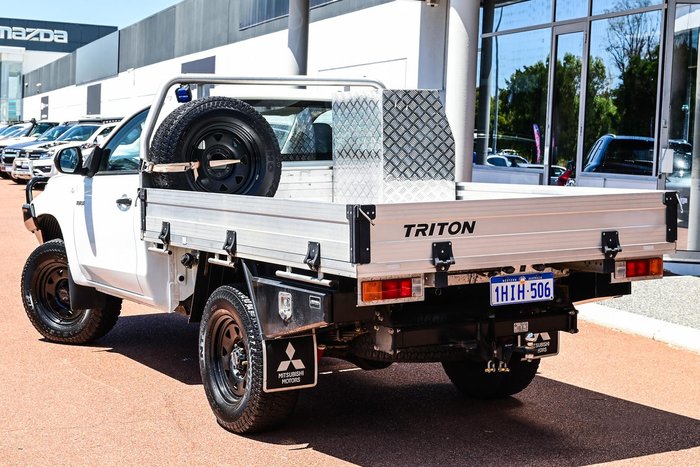 2021 Mitsubishi Triton GLX