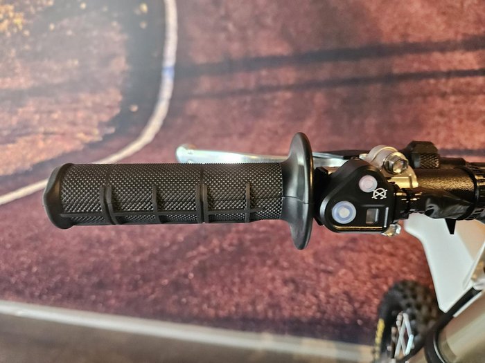 2023 Yamaha YZ450F 50th Anniversary YZ White