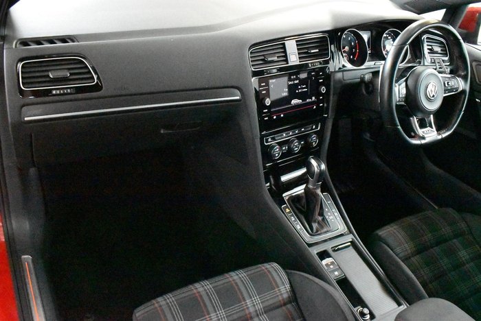 2017 Volkswagen Golf GTI Original