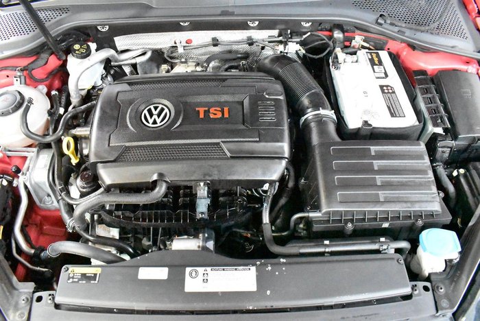 2017 Volkswagen Golf GTI Original