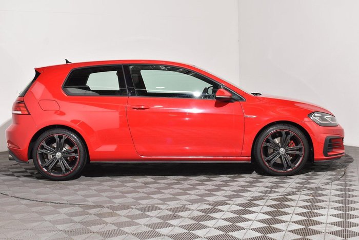 2017 Volkswagen Golf GTI Original