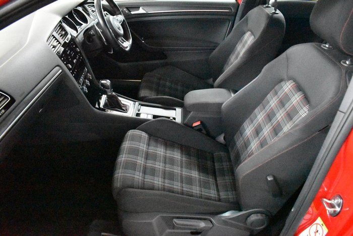 2017 Volkswagen Golf GTI Original