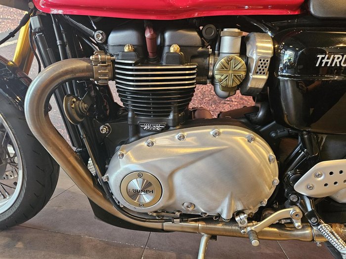 2017 Triumph Thruxton 1200 R Thruxton Red