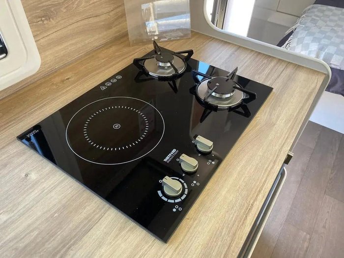 2025 Crusader Crusader Excalibur Castle