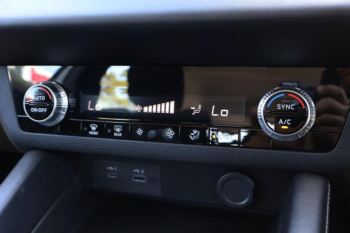 2024 Mitsubishi Outlander ES