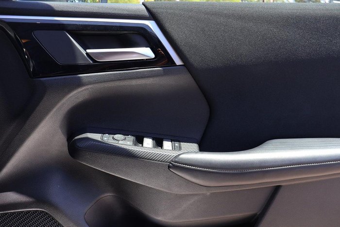 2024 Mitsubishi Outlander ES