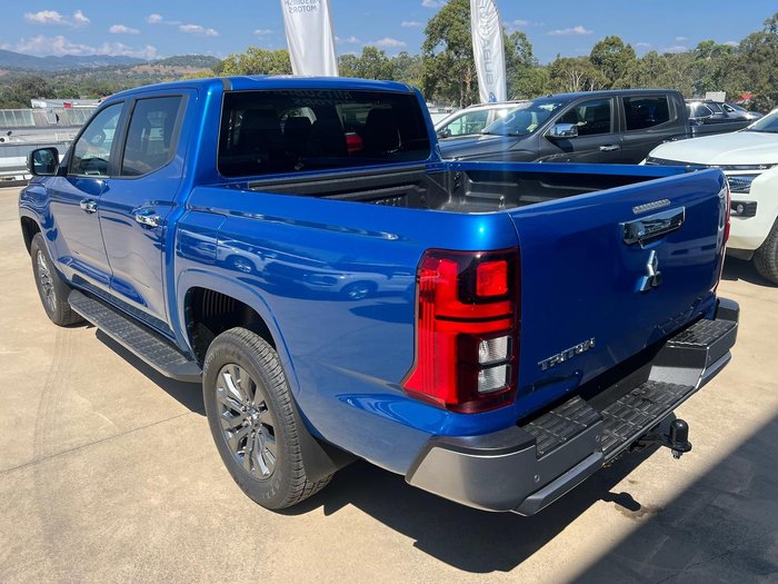 2025 Mitsubishi Triton GLS