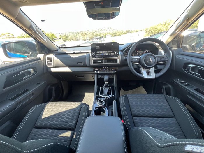 2025 Mitsubishi Triton GLS