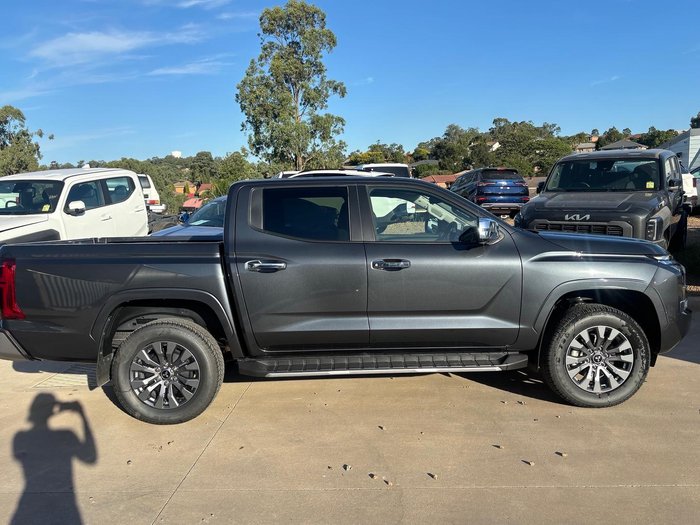 2025 Mitsubishi Triton GLS