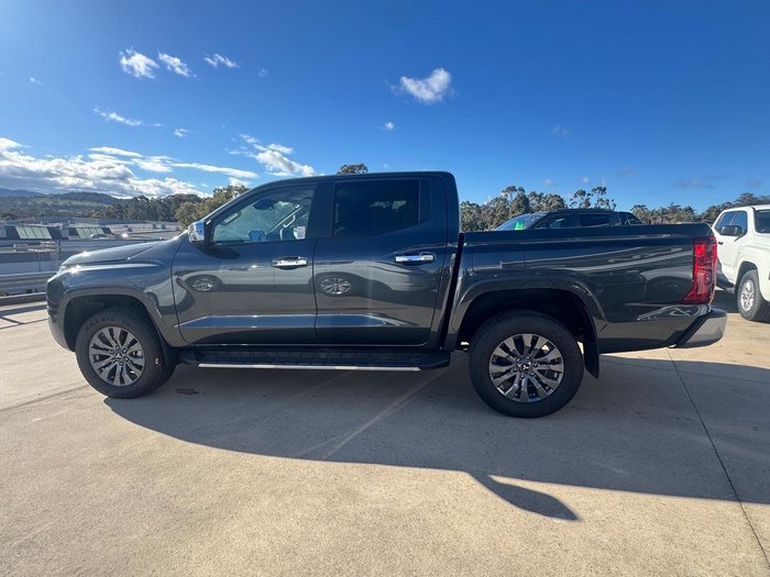 2025 Mitsubishi Triton GLS