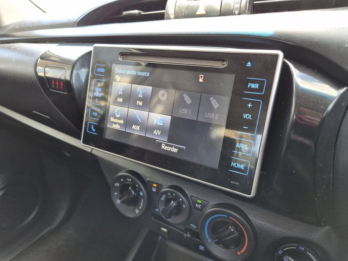 2017 Toyota Hilux SR