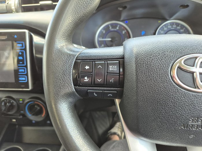 2017 Toyota Hilux SR