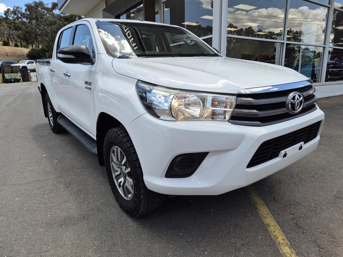 2017 Toyota Hilux SR