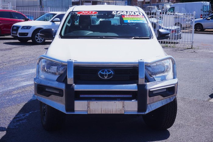 2023 Toyota Hilux SR