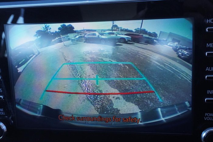 2023 Toyota Hilux SR