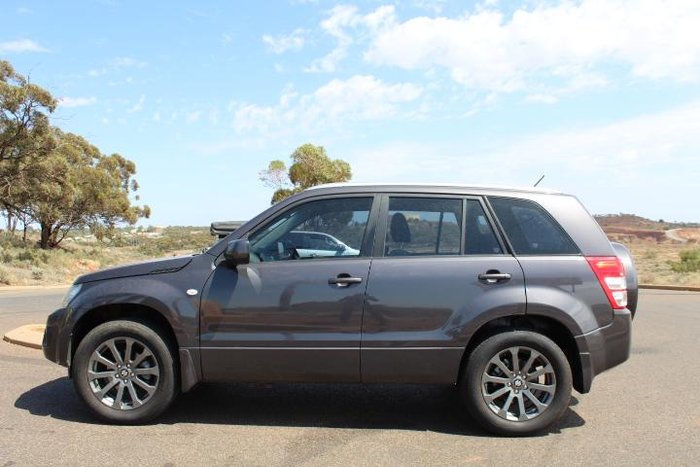 2015 Suzuki Grand Vitara Sport