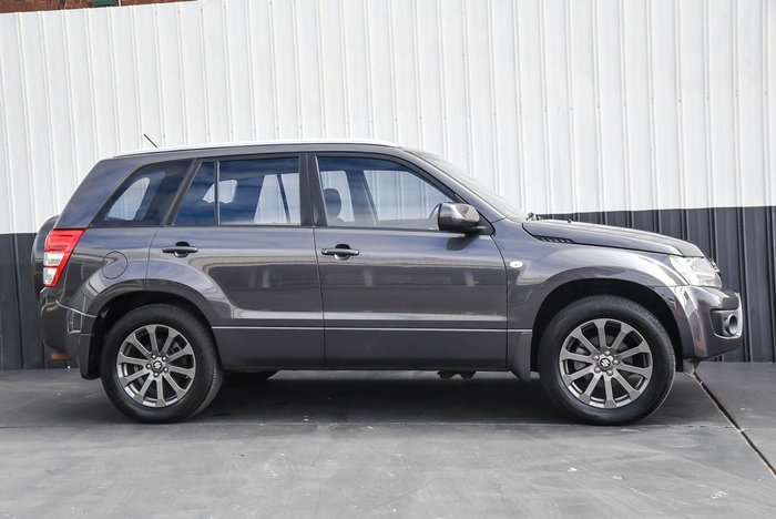 2015 Suzuki Grand Vitara Sport