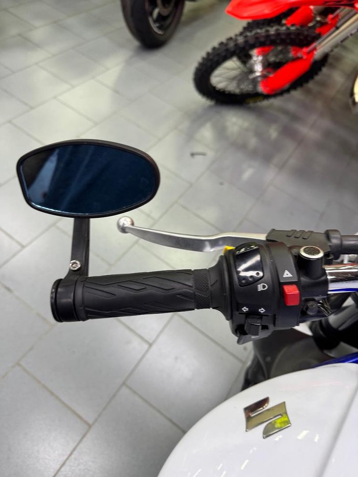 2011 Suzuki Gladius 650 (SFV650) Gladius White