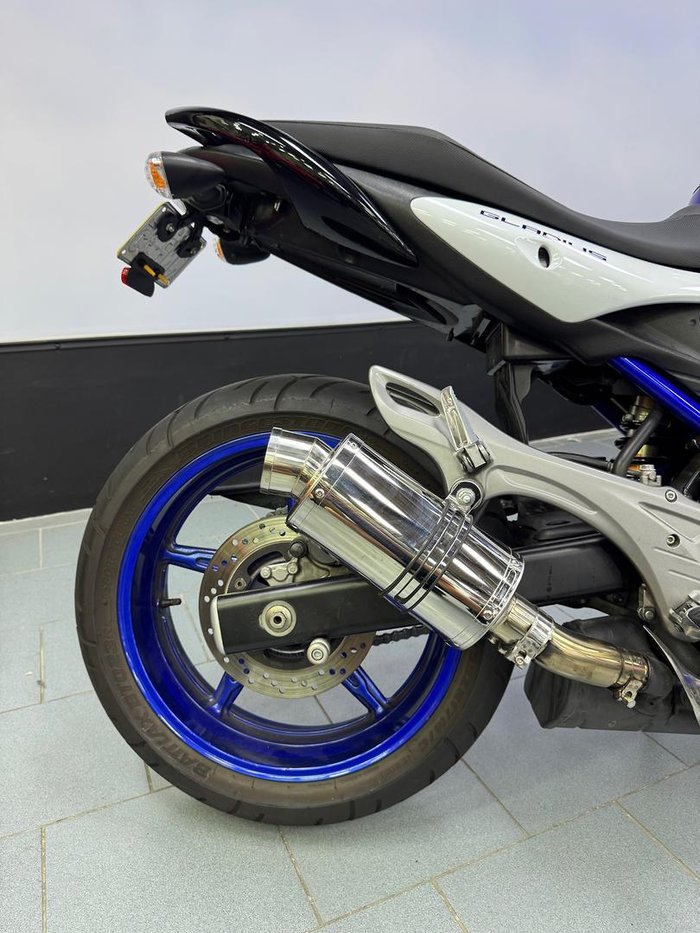 2011 Suzuki Gladius 650 (SFV650) Gladius White