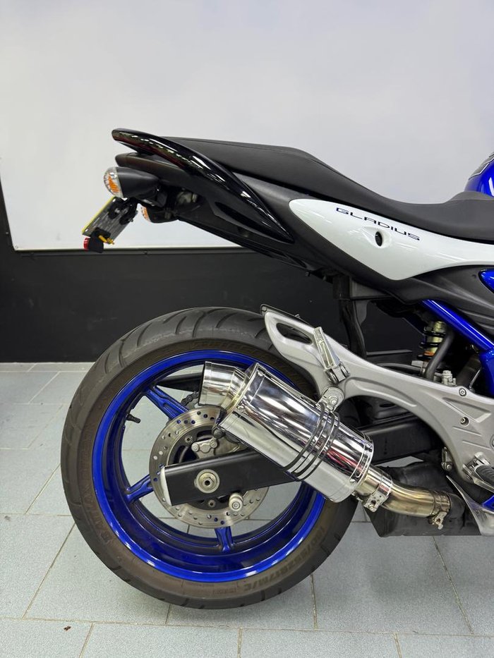 2011 Suzuki Gladius 650 (SFV650) Gladius White