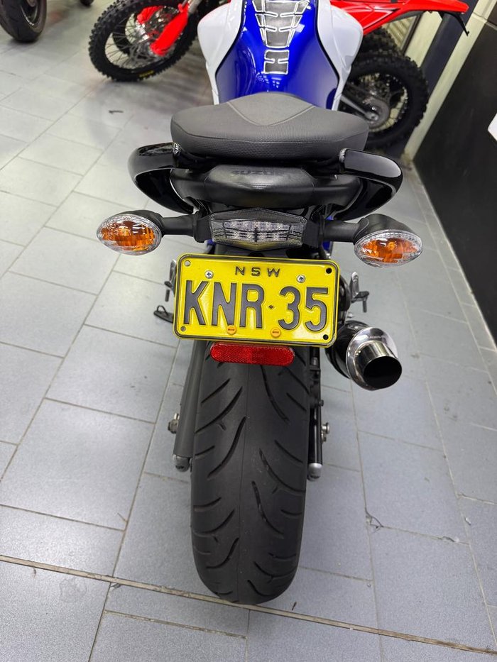 2011 Suzuki Gladius 650 (SFV650) Gladius White