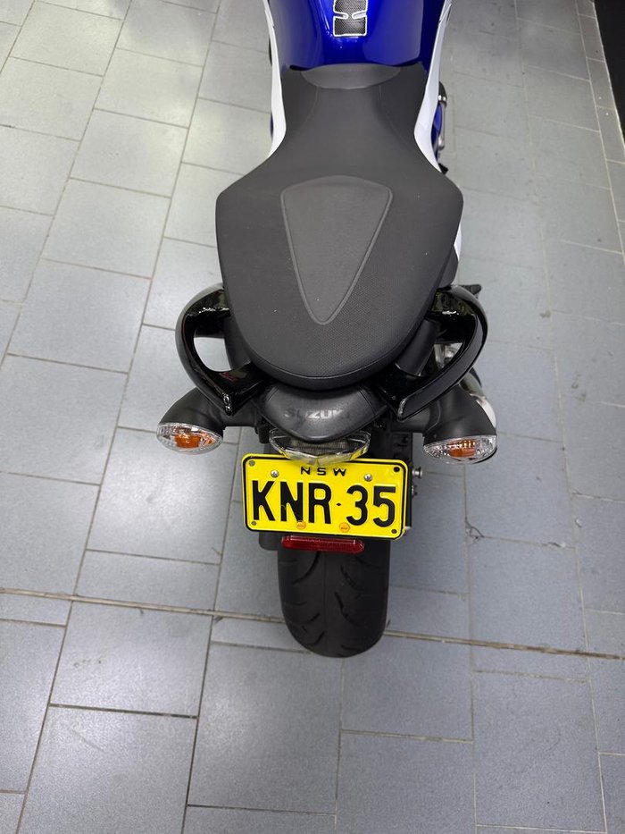 2011 Suzuki Gladius 650 (SFV650) Gladius White