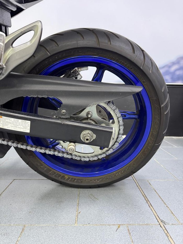 2011 Suzuki Gladius 650 (SFV650) Gladius White